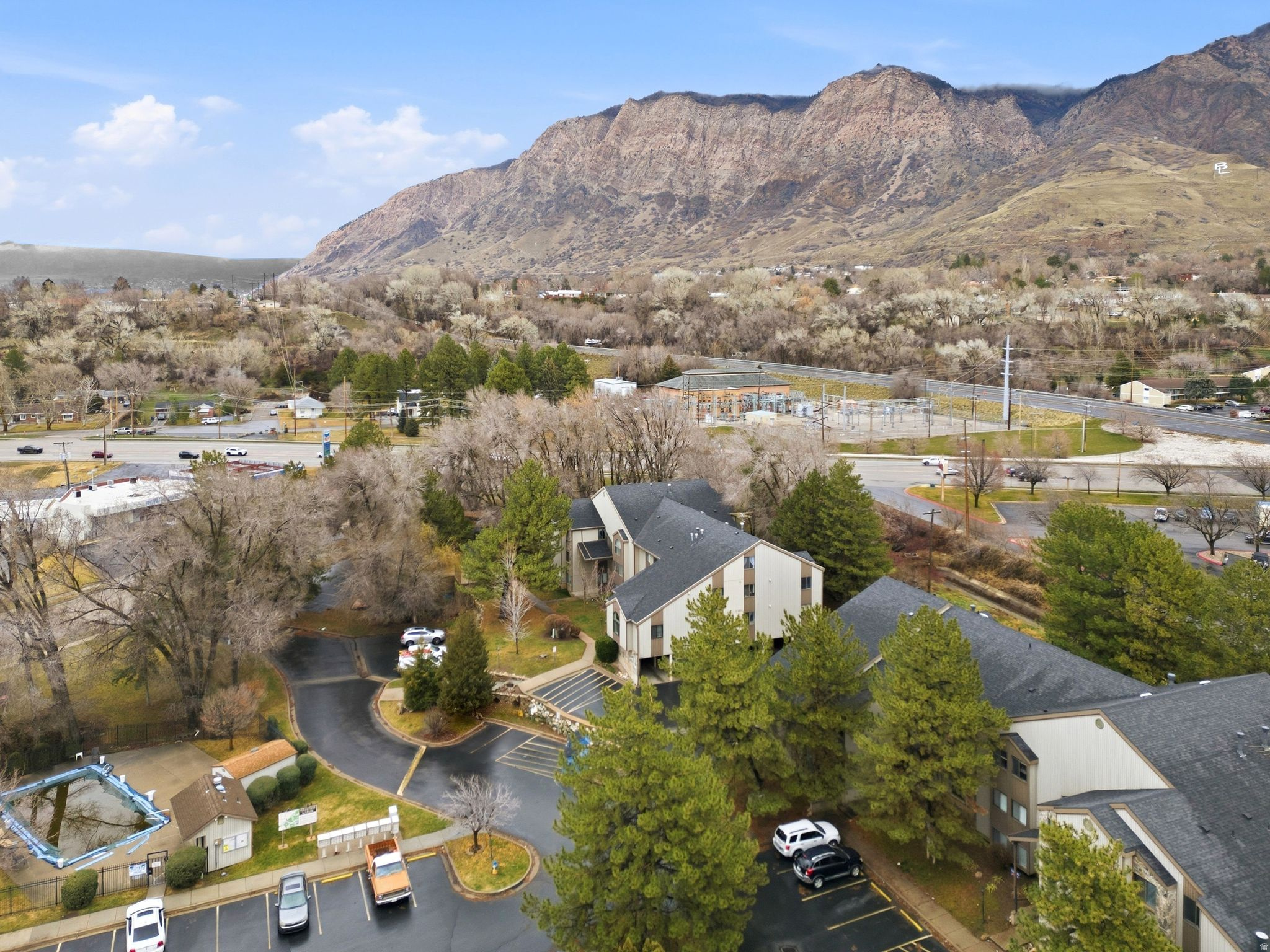 MILLSTONE MANOR PHAS - Residential
