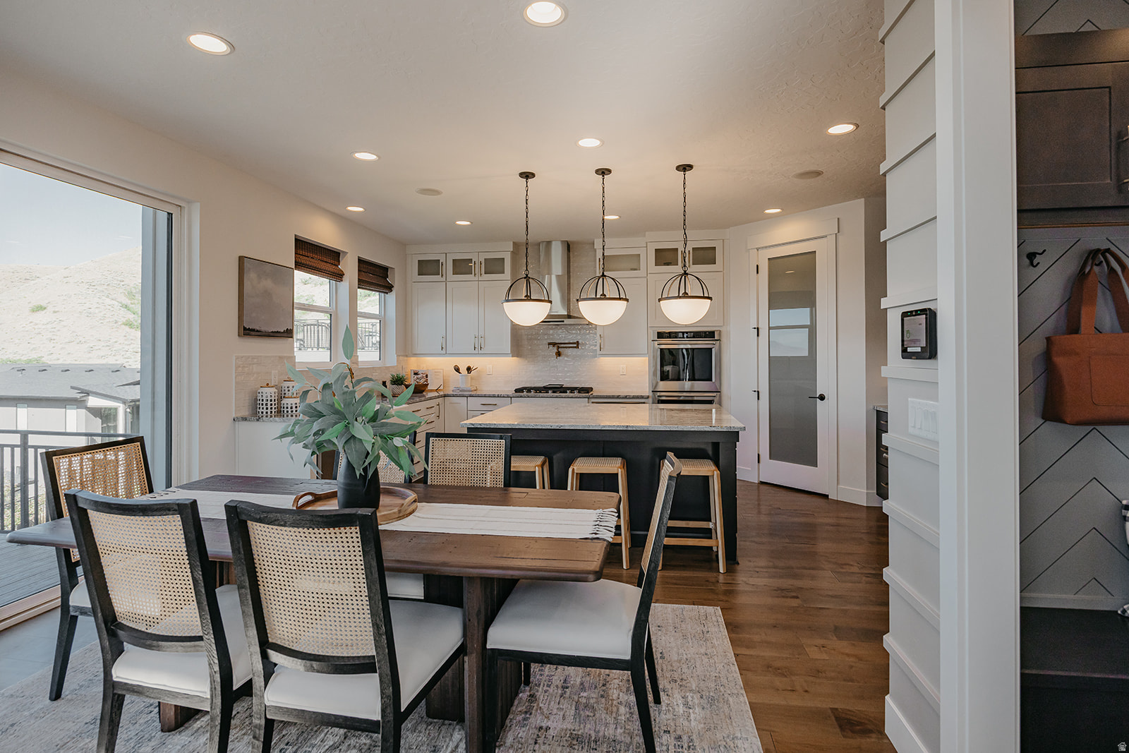CANYON POINT - Residential