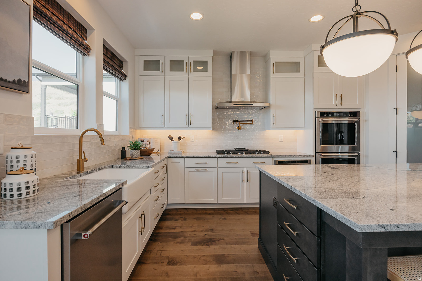 CANYON POINT - Residential