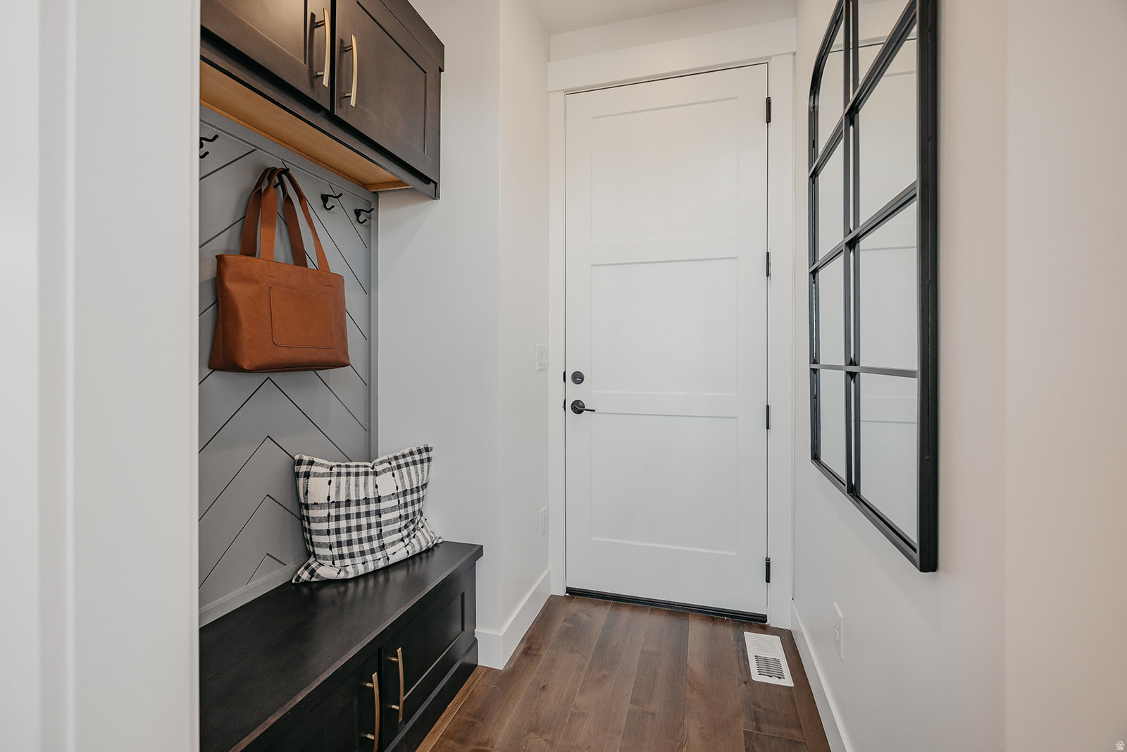 CANYON POINT - Residential
