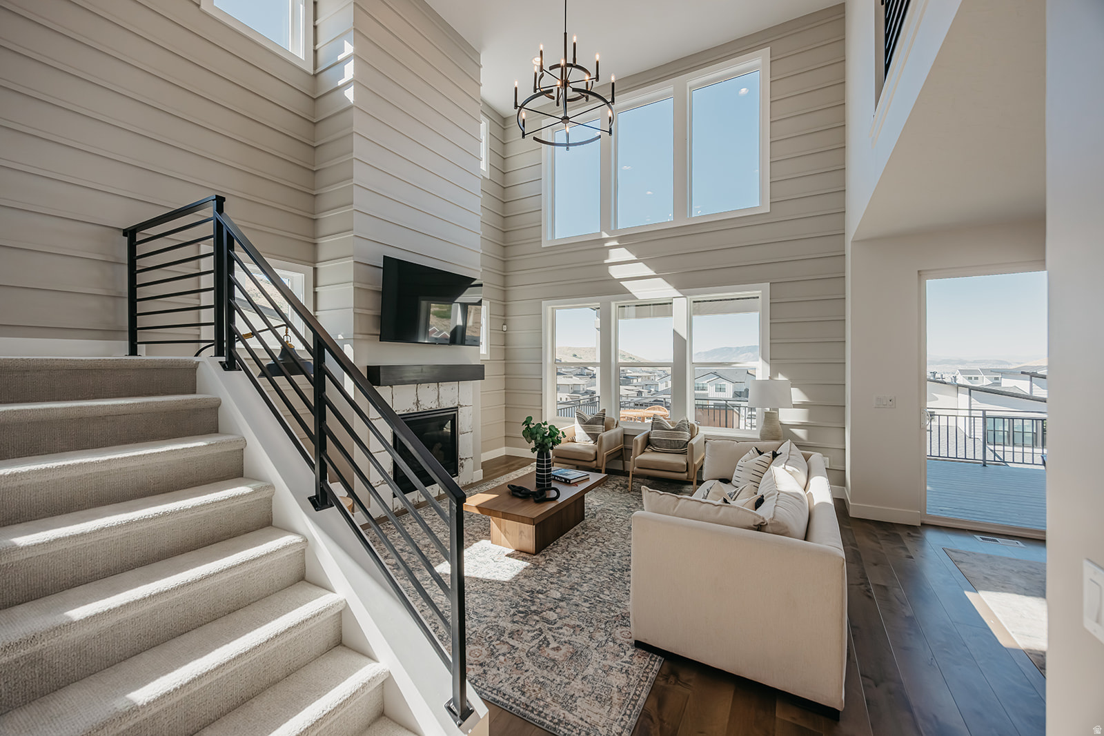 CANYON POINT - Residential