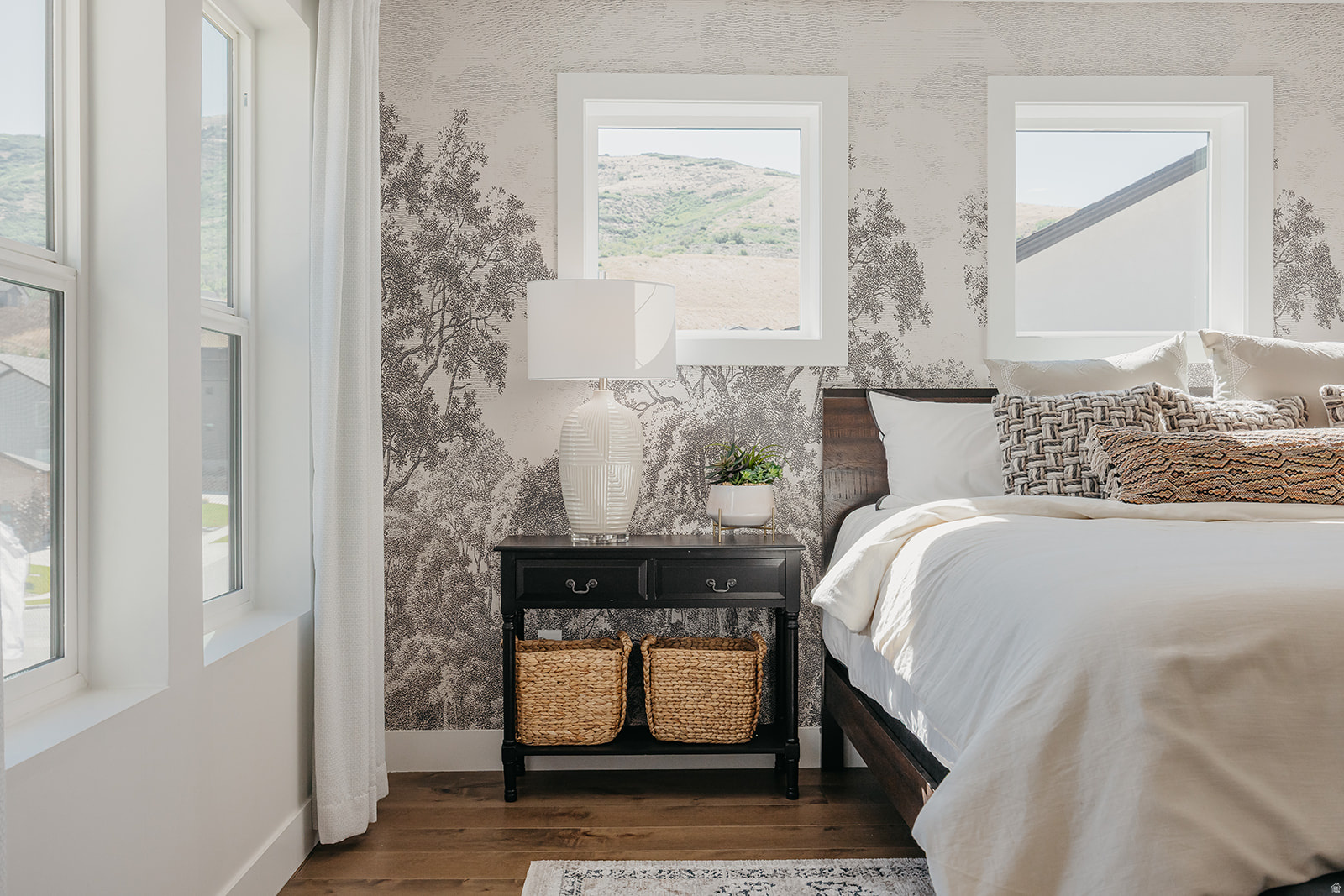 CANYON POINT - Residential
