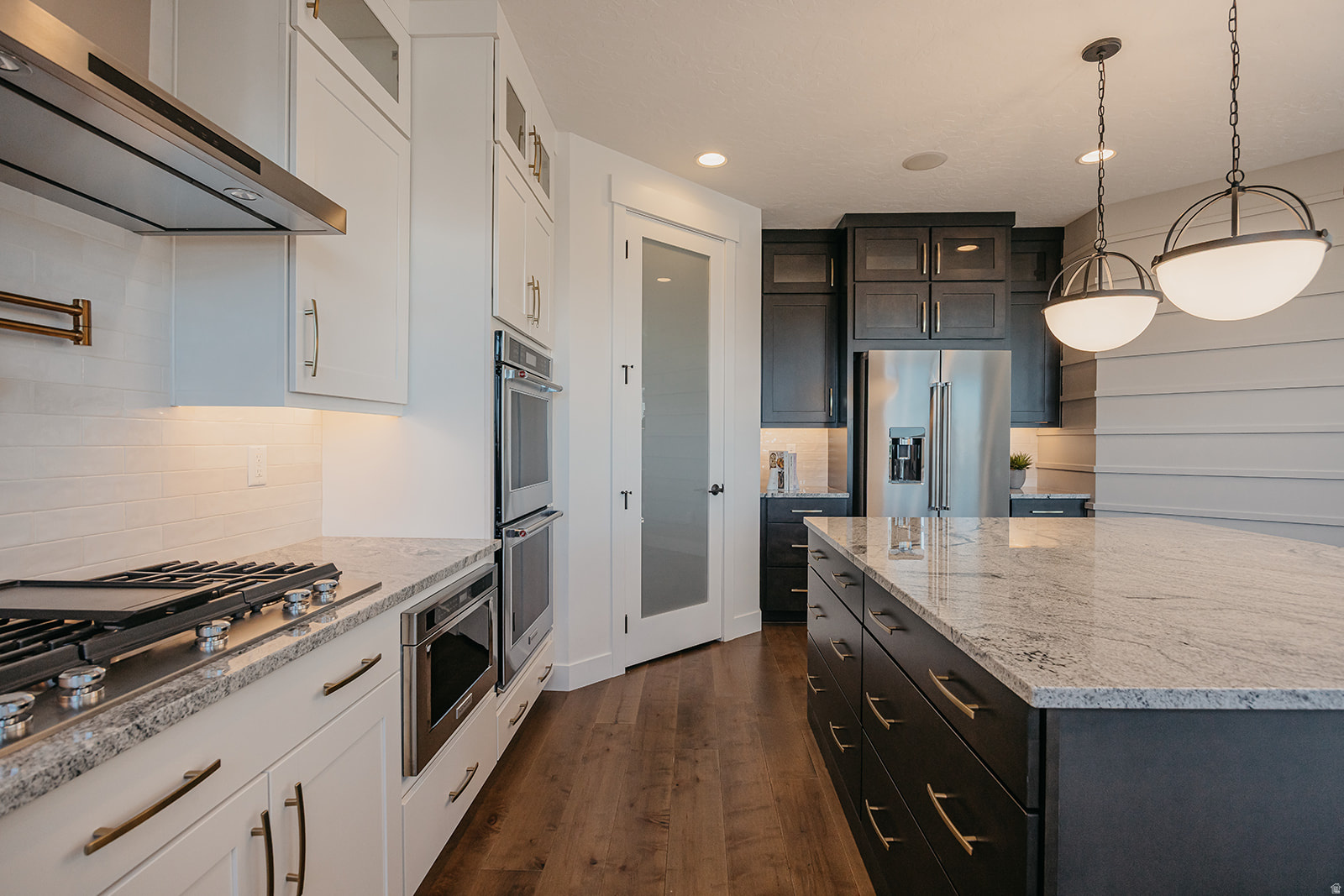 CANYON POINT - Residential