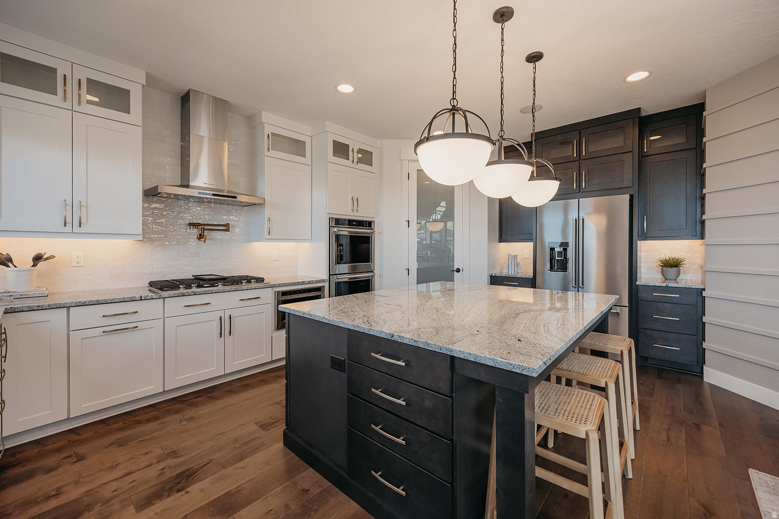 CANYON POINT - Residential