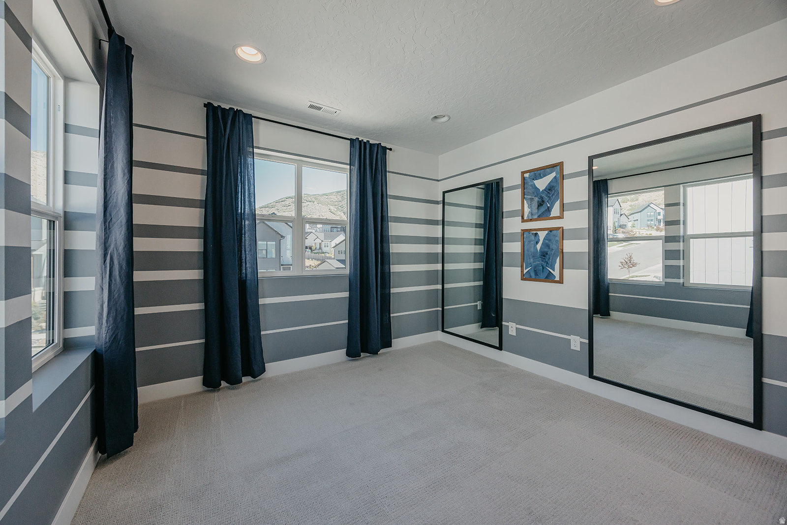 CANYON POINT - Residential