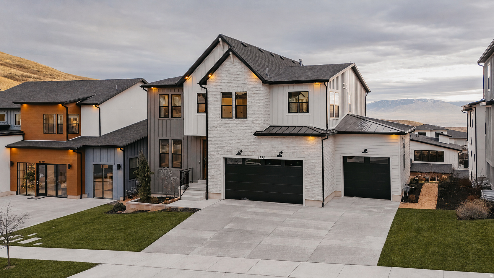 CANYON POINT - Residential