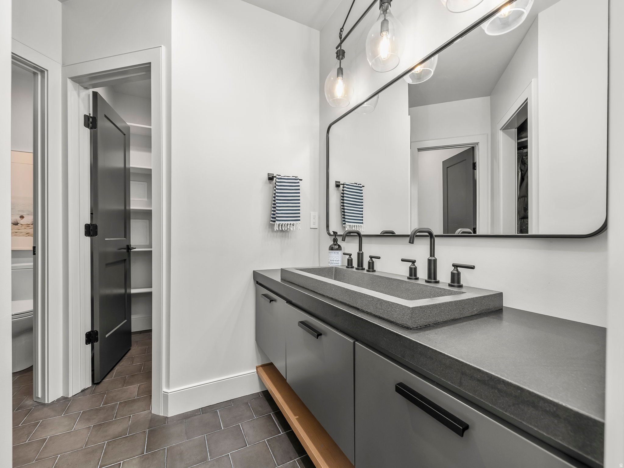 SUMMIT CREEK - Residential