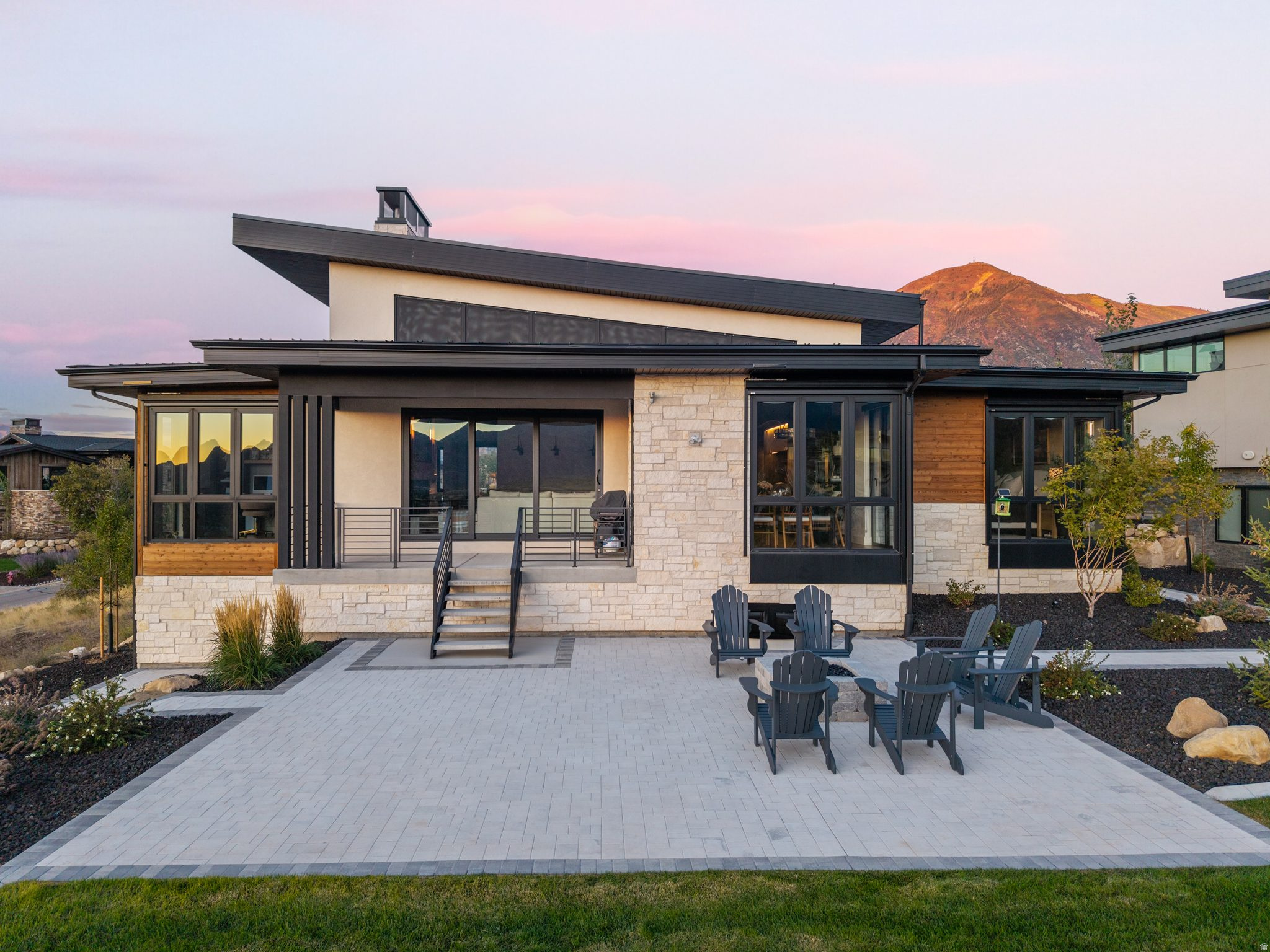 SUMMIT CREEK - Residential