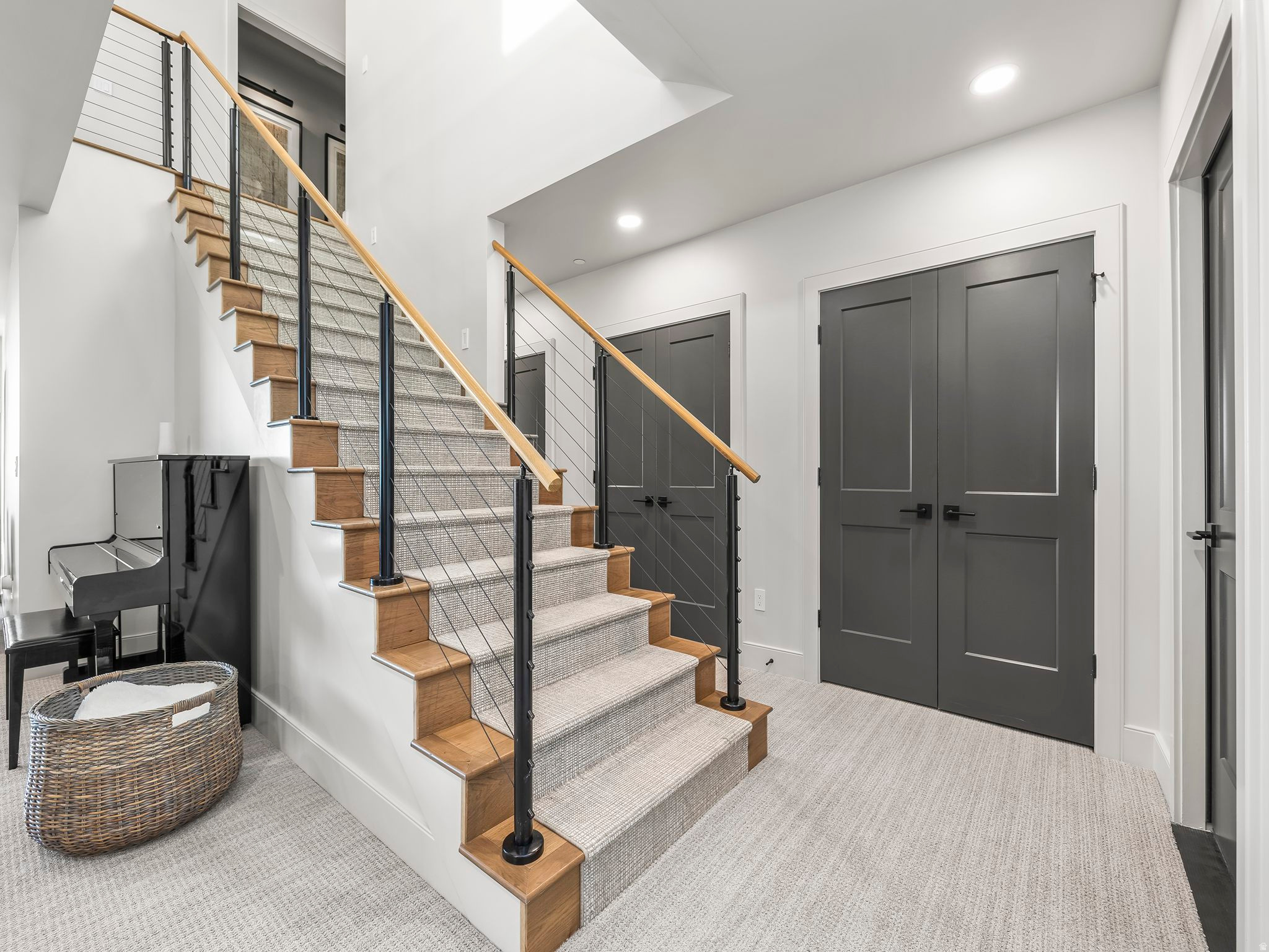 SUMMIT CREEK - Residential