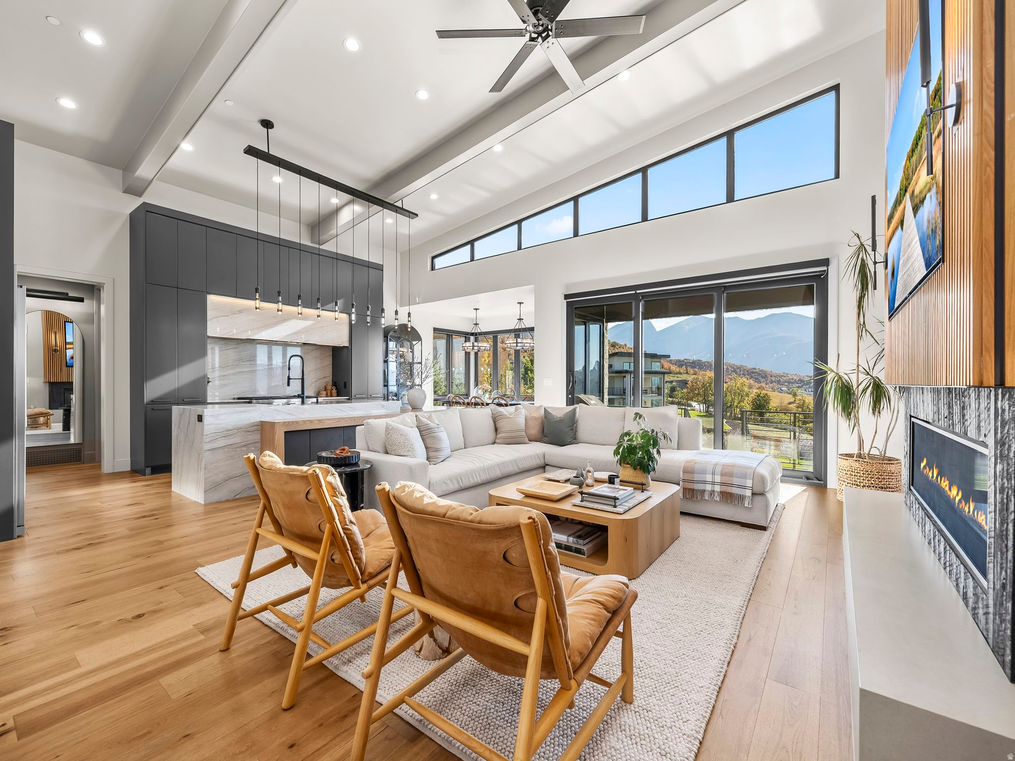 SUMMIT CREEK - Residential