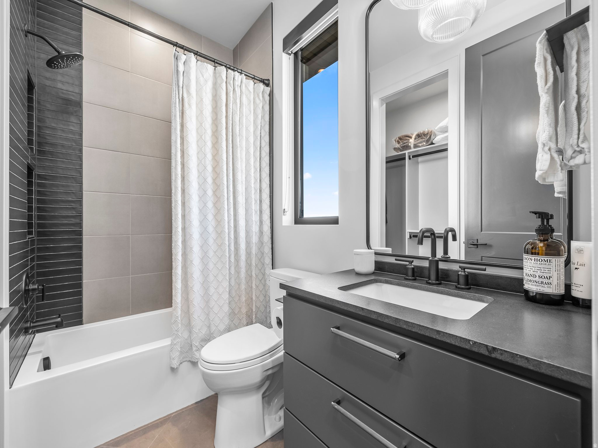 SUMMIT CREEK - Residential