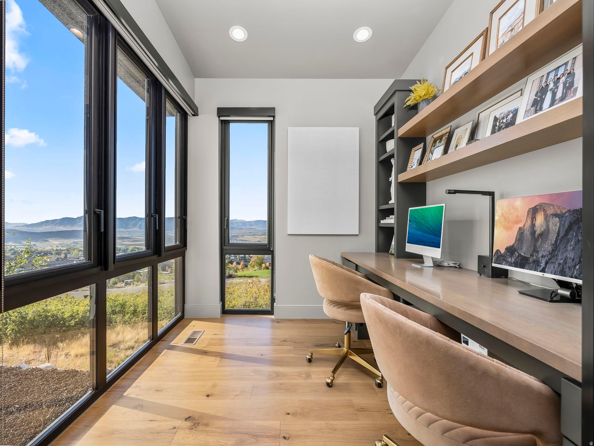 SUMMIT CREEK - Residential