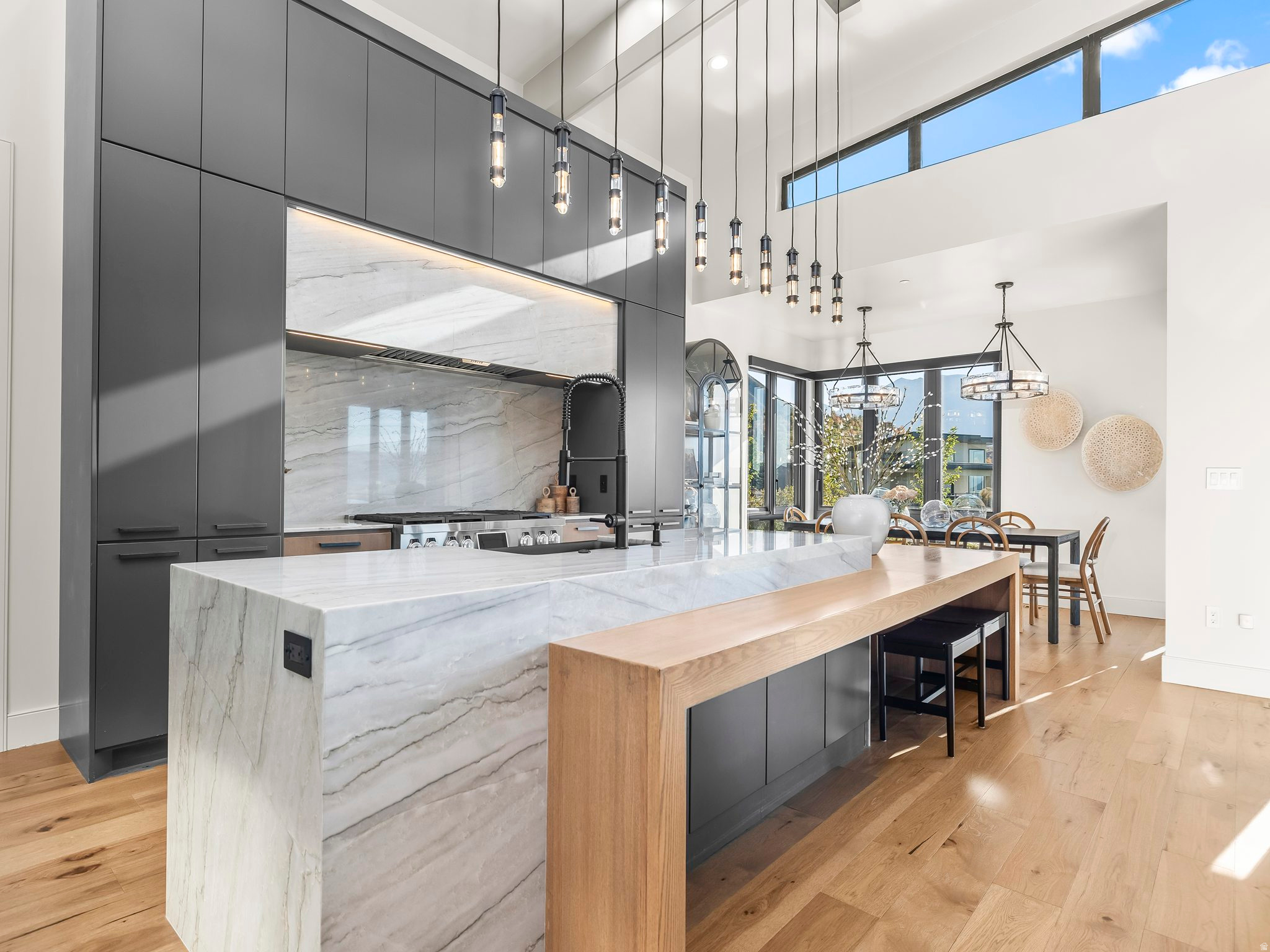 SUMMIT CREEK - Residential