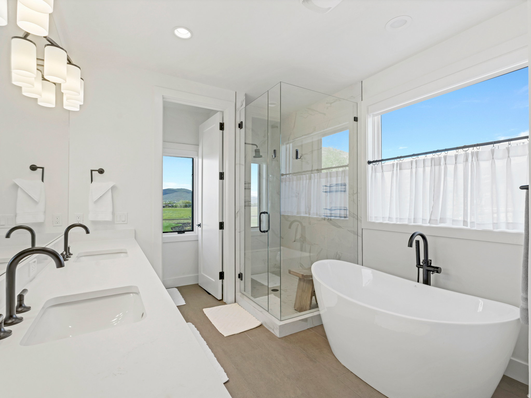 HIGH STAR RANCH - Residential