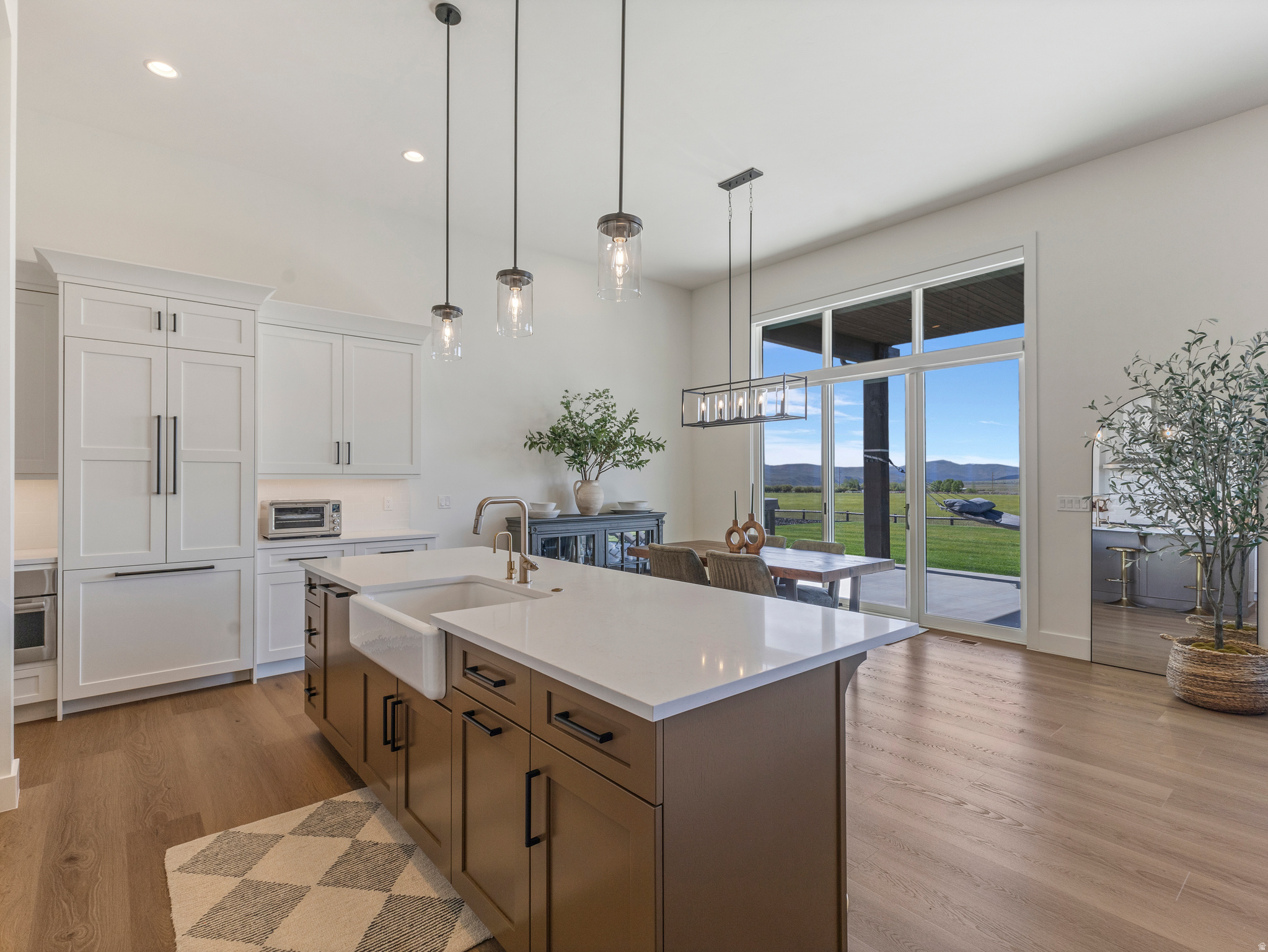 HIGH STAR RANCH - Residential