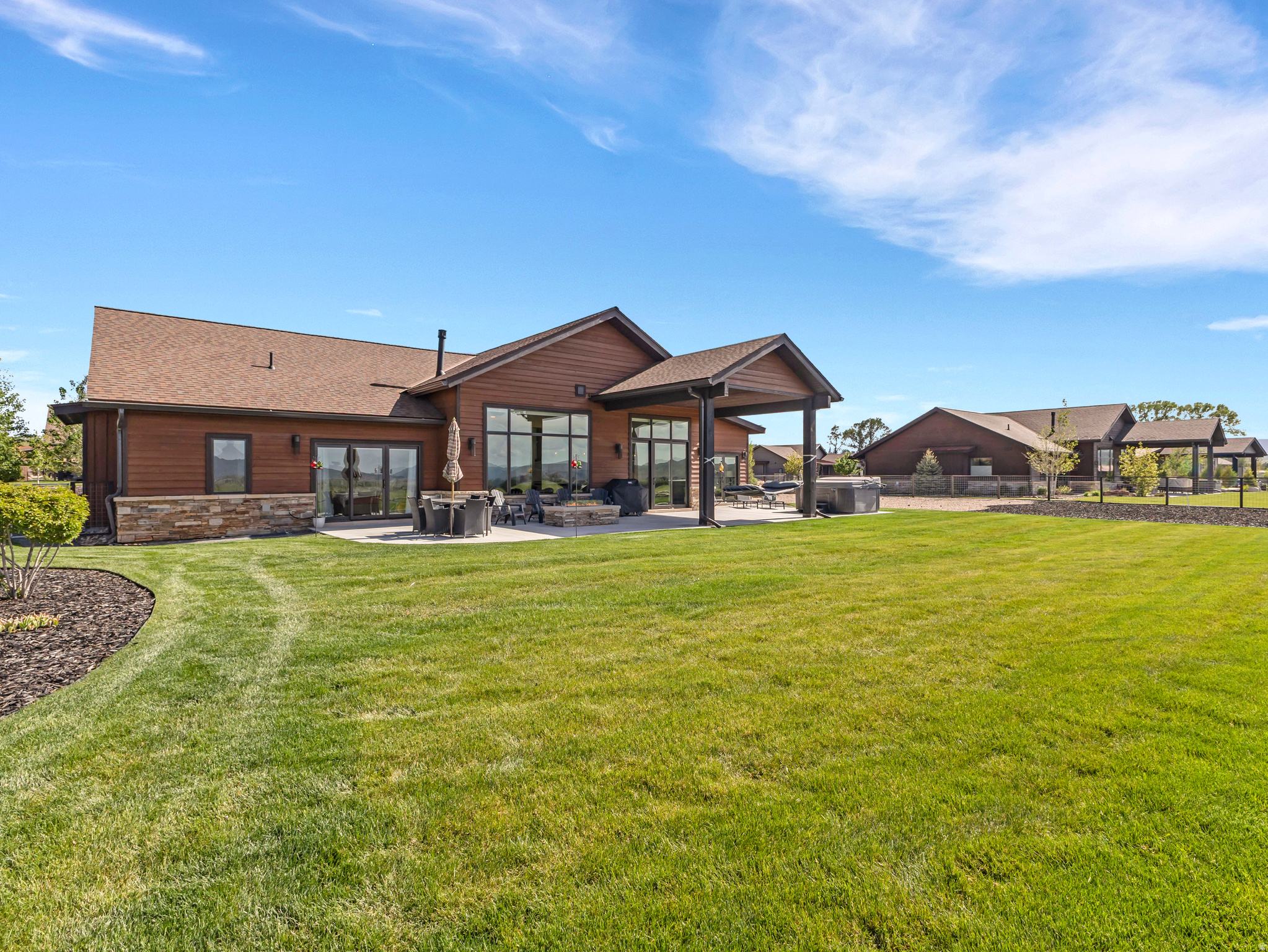 HIGH STAR RANCH - Residential