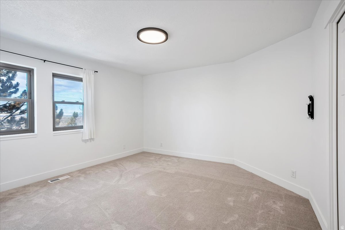HYLAND TERRACE - Residential