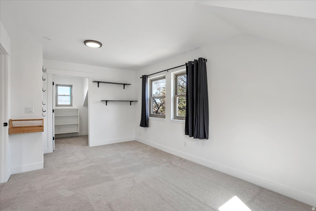 HYLAND TERRACE - Residential