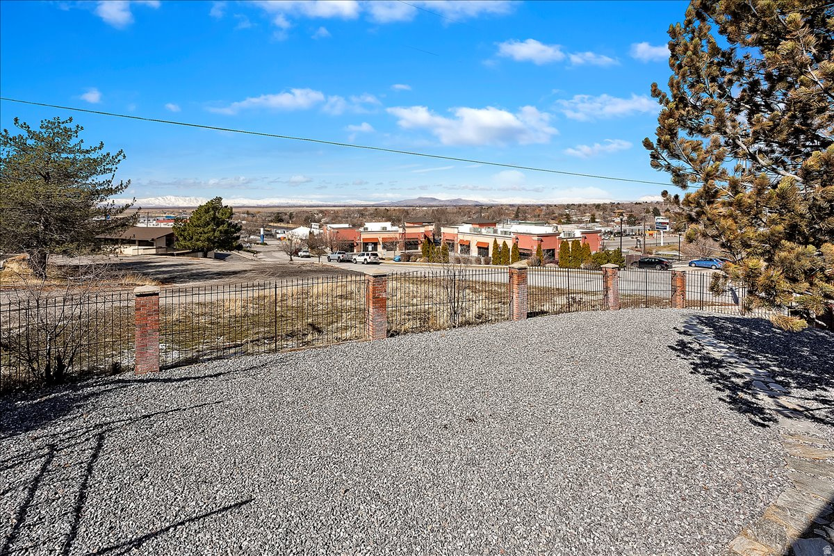 HYLAND TERRACE - Residential