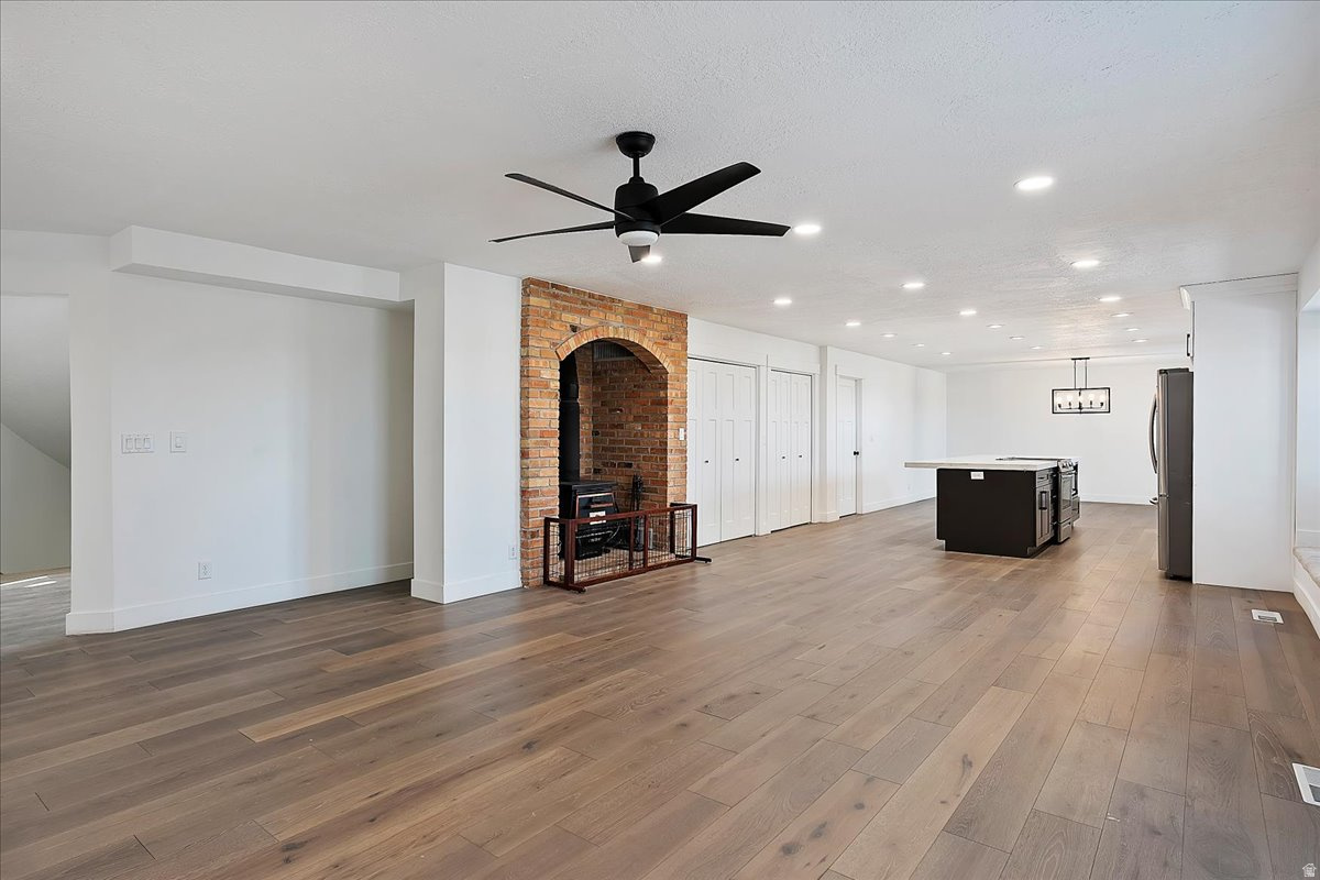 HYLAND TERRACE - Residential