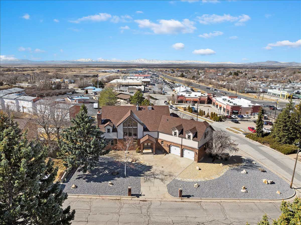 HYLAND TERRACE - Residential