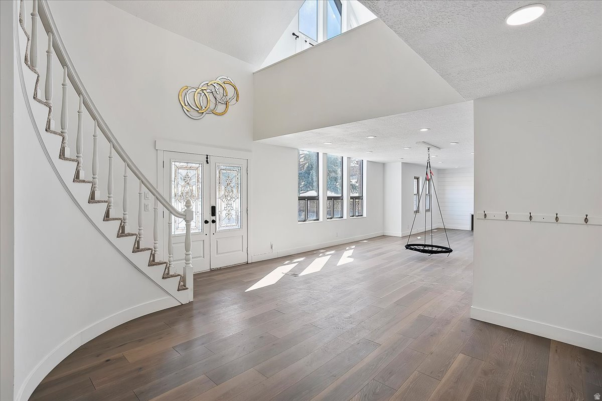 HYLAND TERRACE - Residential