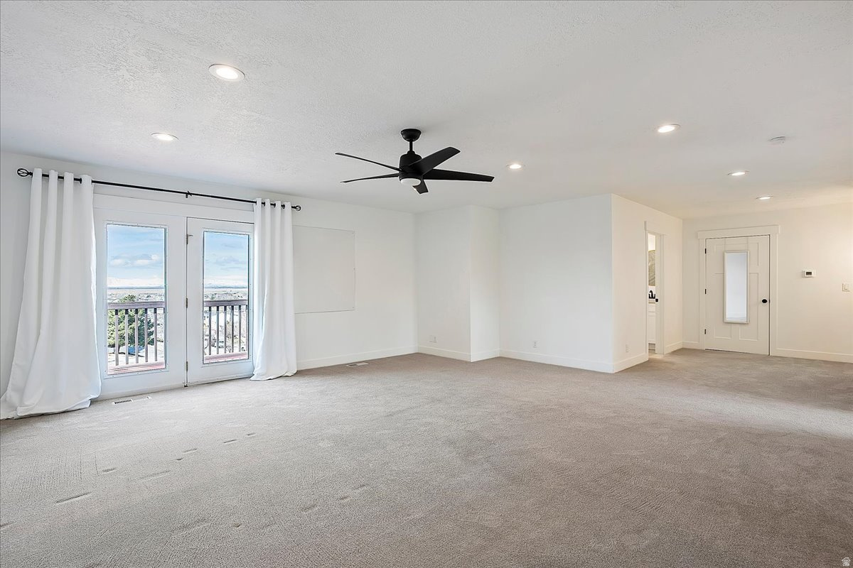HYLAND TERRACE - Residential