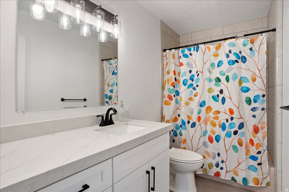 HYLAND TERRACE - Residential