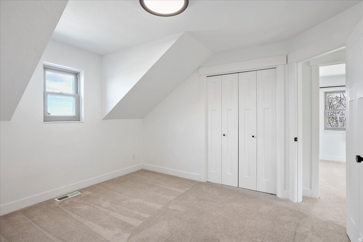 HYLAND TERRACE - Residential