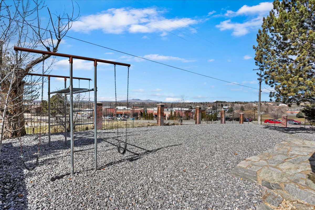 HYLAND TERRACE - Residential
