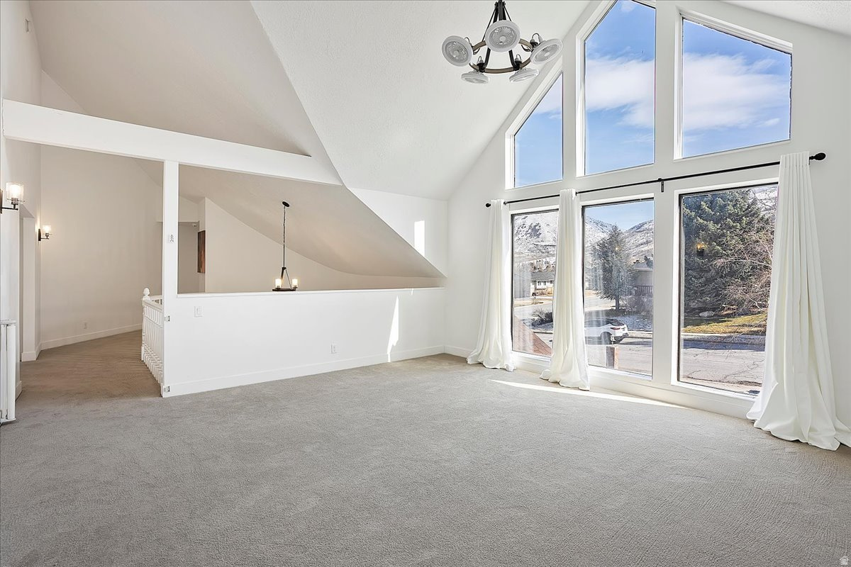 HYLAND TERRACE - Residential