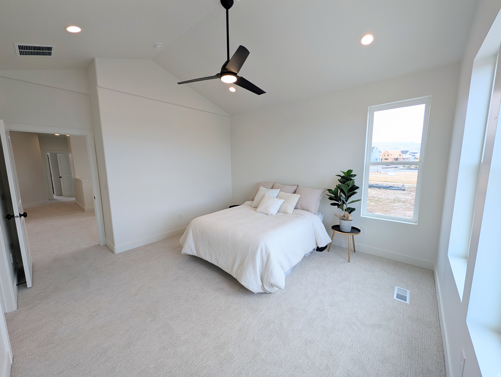 DAYBREAK - Residential