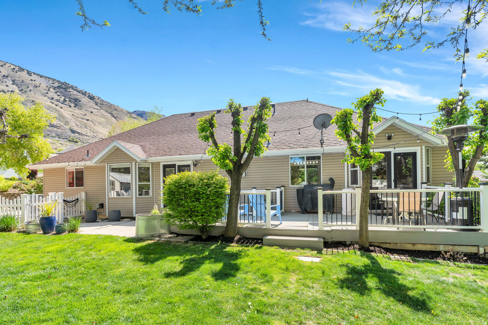 AUTUMN COVE - Residential