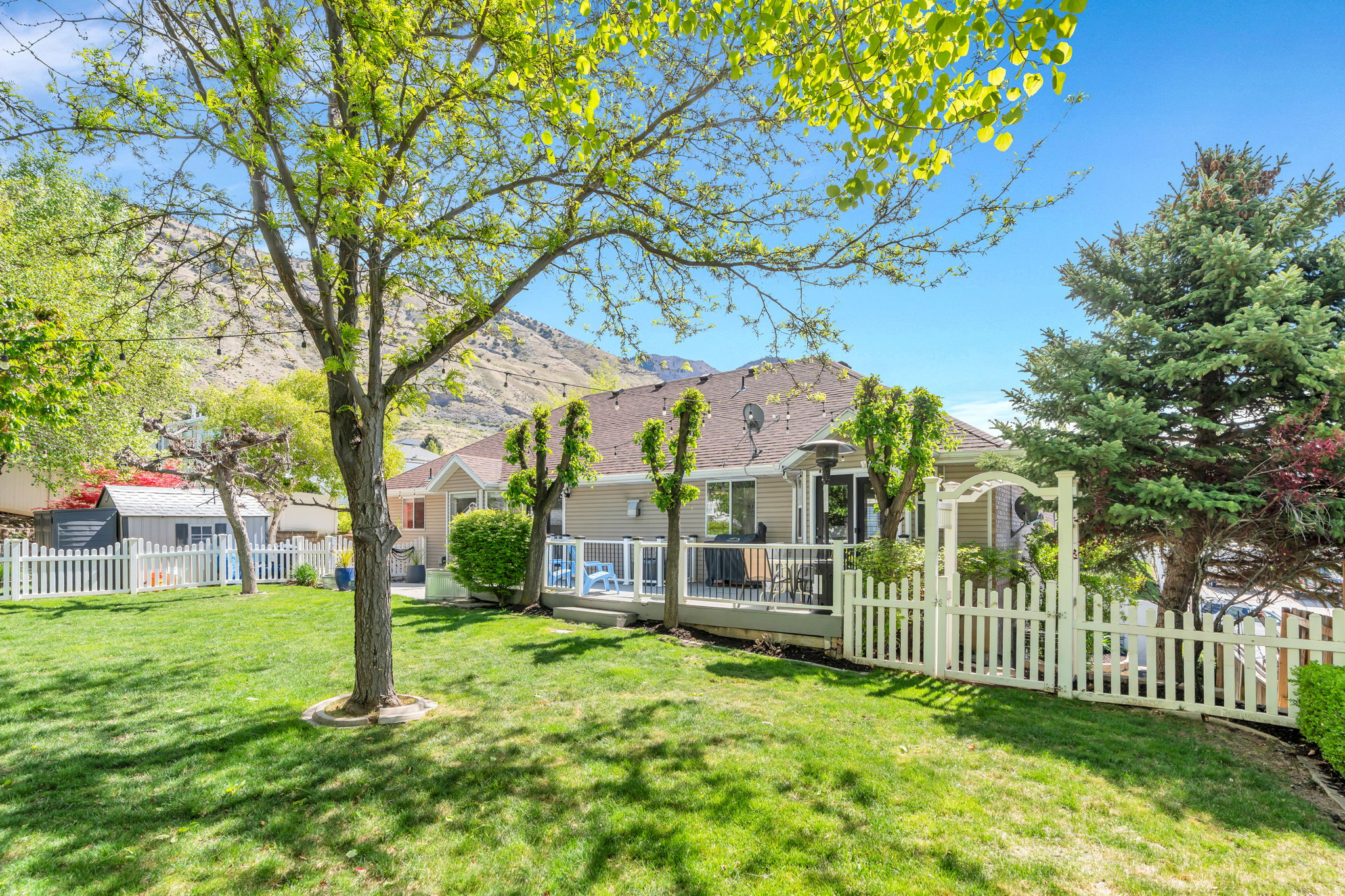 AUTUMN COVE - Residential
