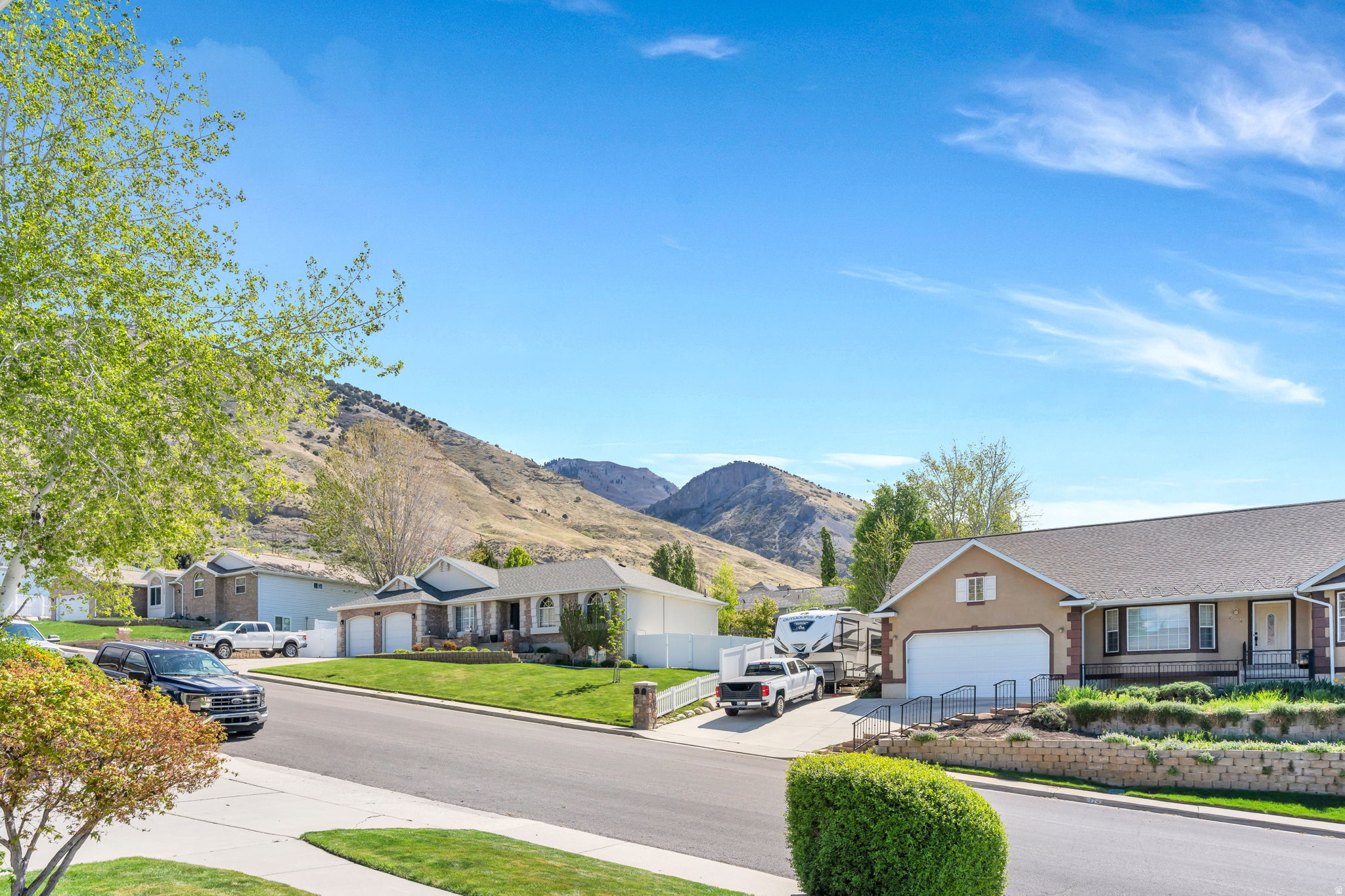 AUTUMN COVE - Residential