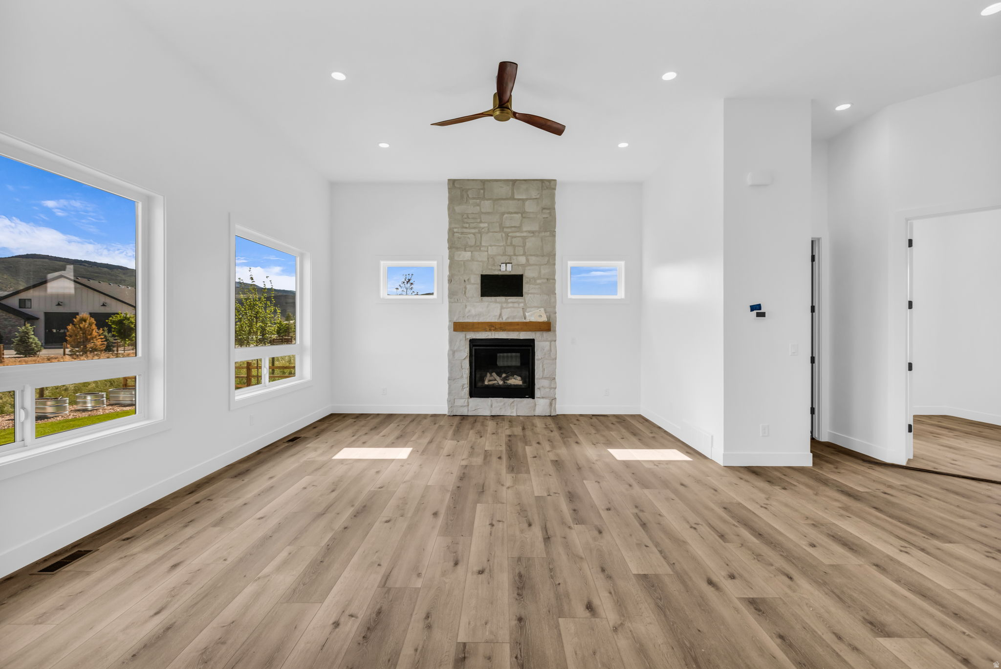 HART CROSSING - Residential