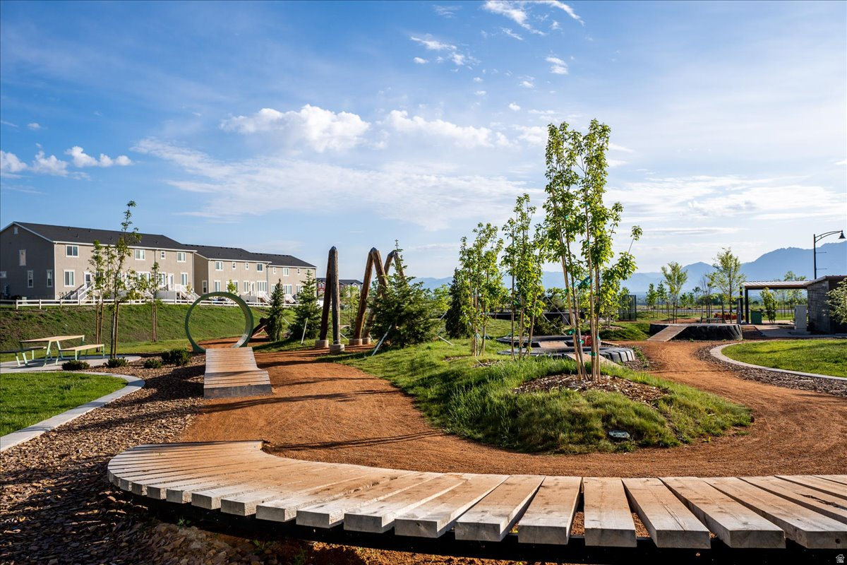 SADDLEBROOK - Residential