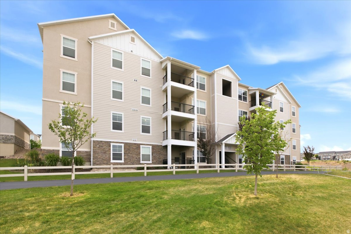 SADDLEBROOK - Residential