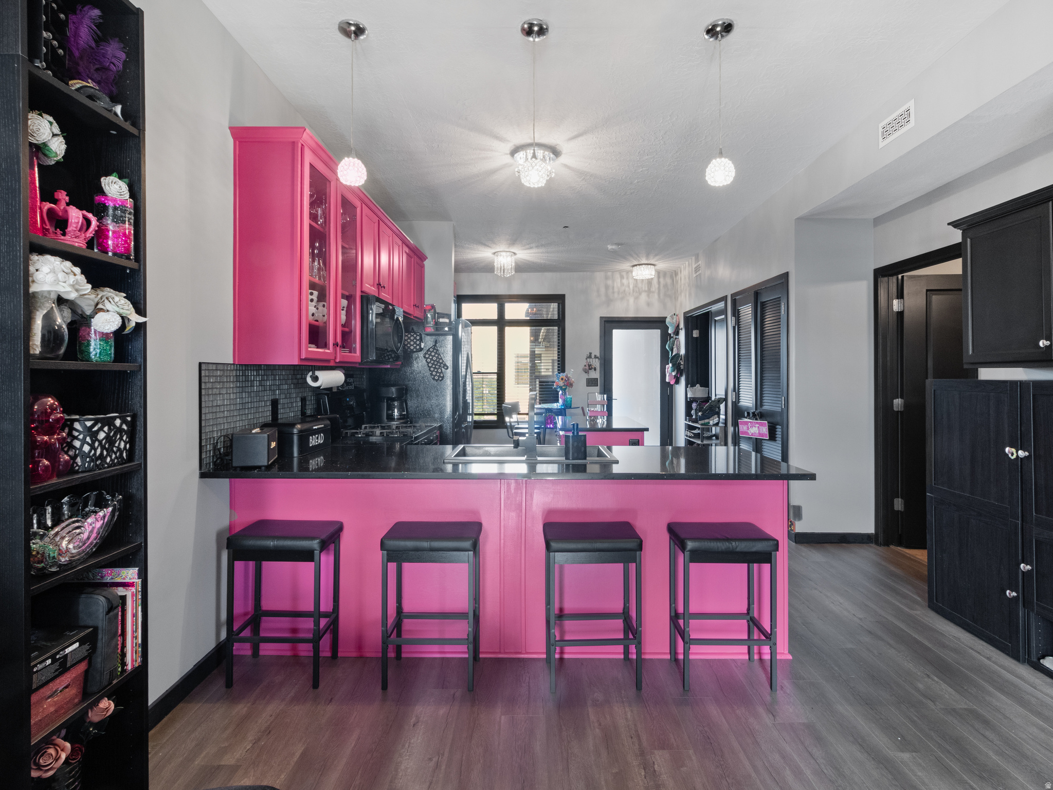 CENTRAL POINTE CONDOS - Residential