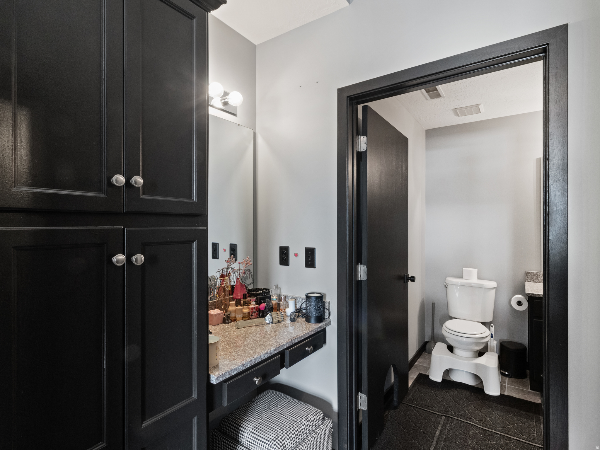 CENTRAL POINTE CONDOS - Residential