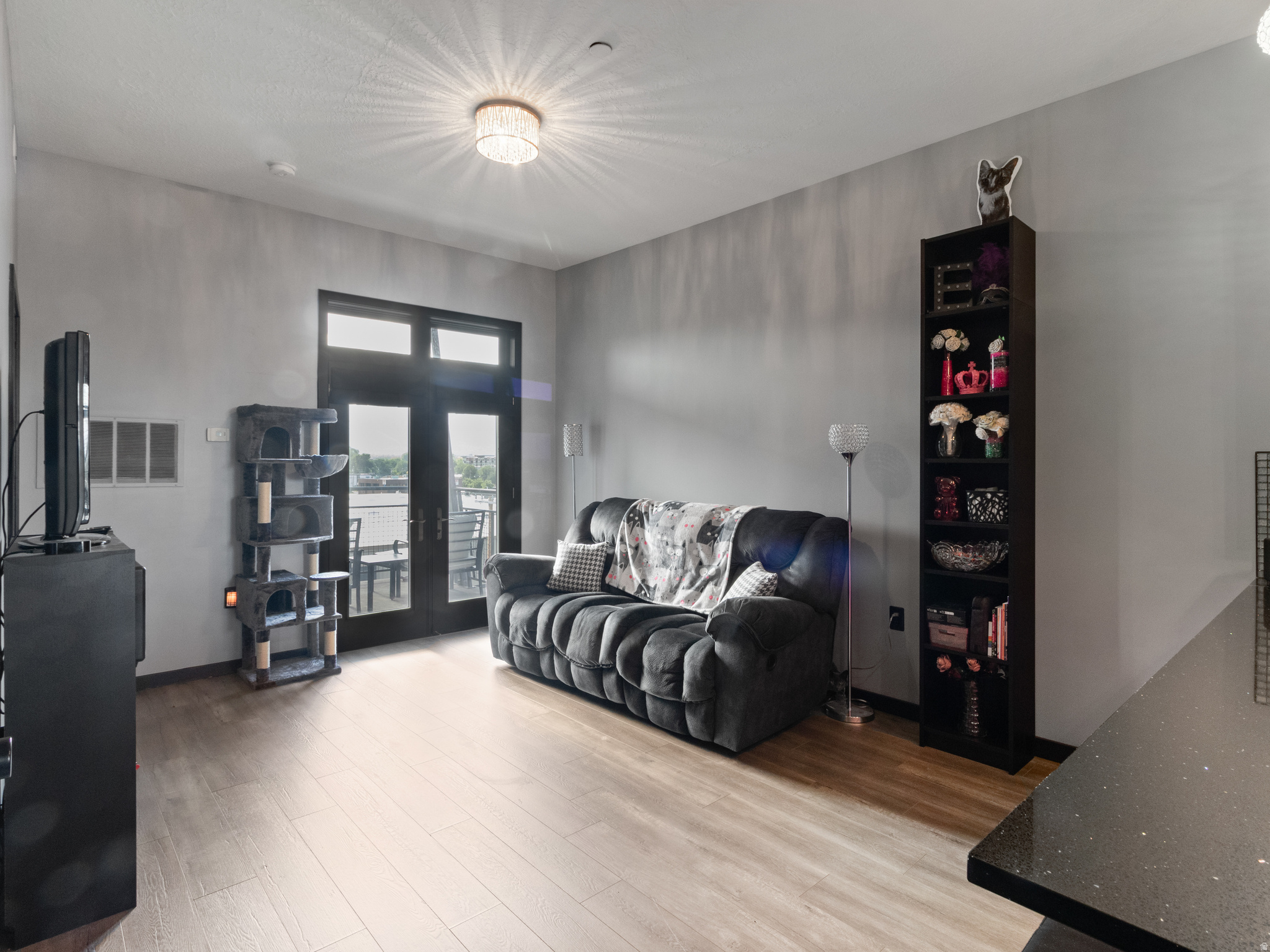 CENTRAL POINTE CONDOS - Residential