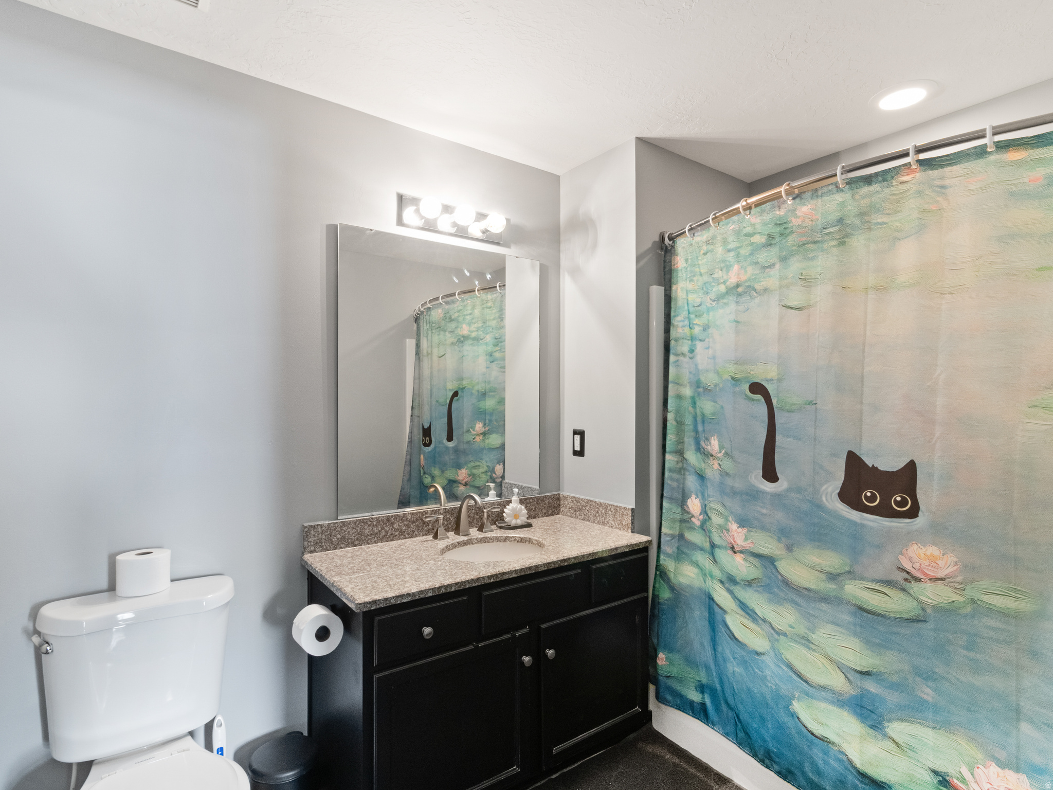 CENTRAL POINTE CONDOS - Residential