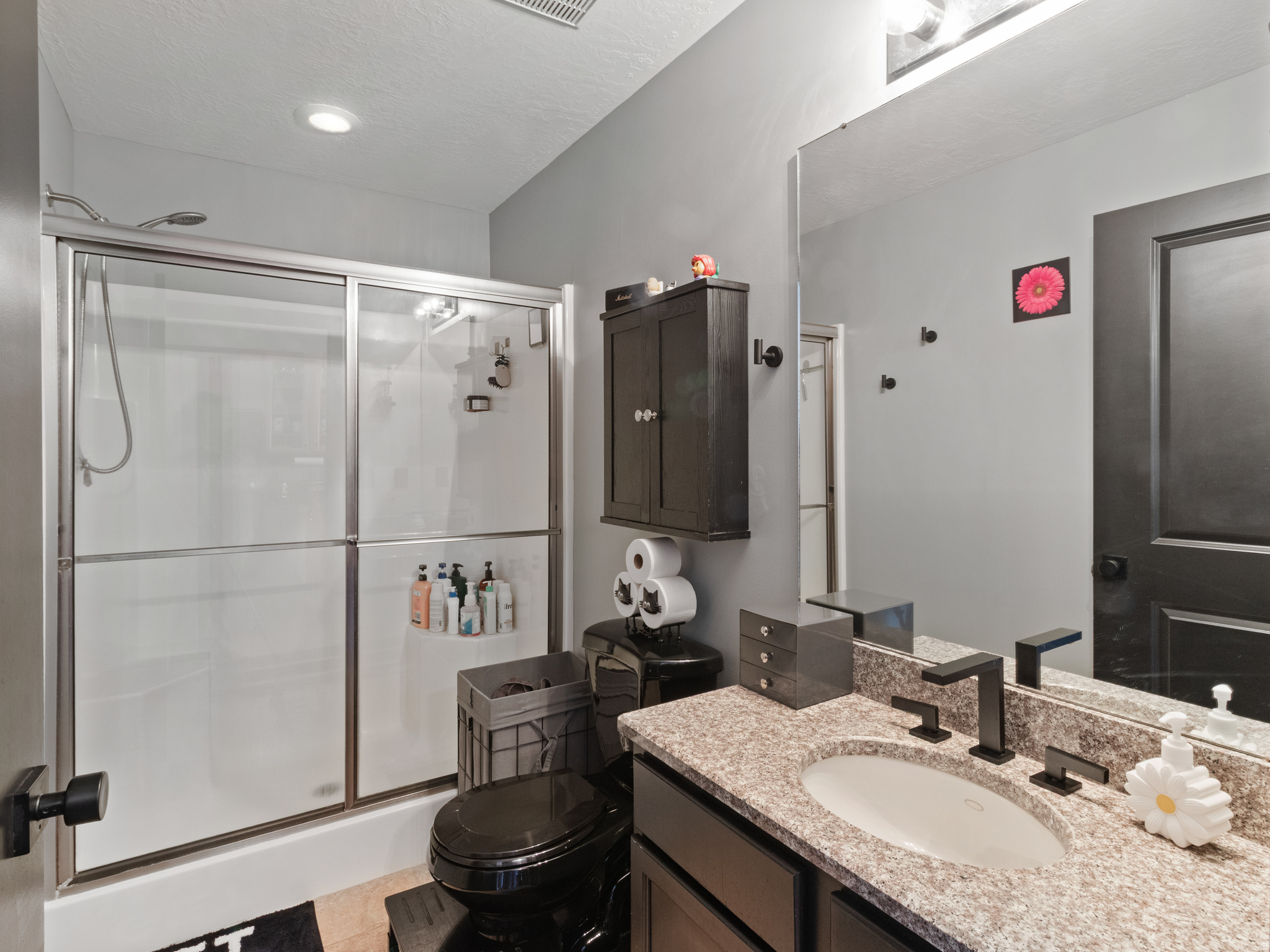 CENTRAL POINTE CONDOS - Residential
