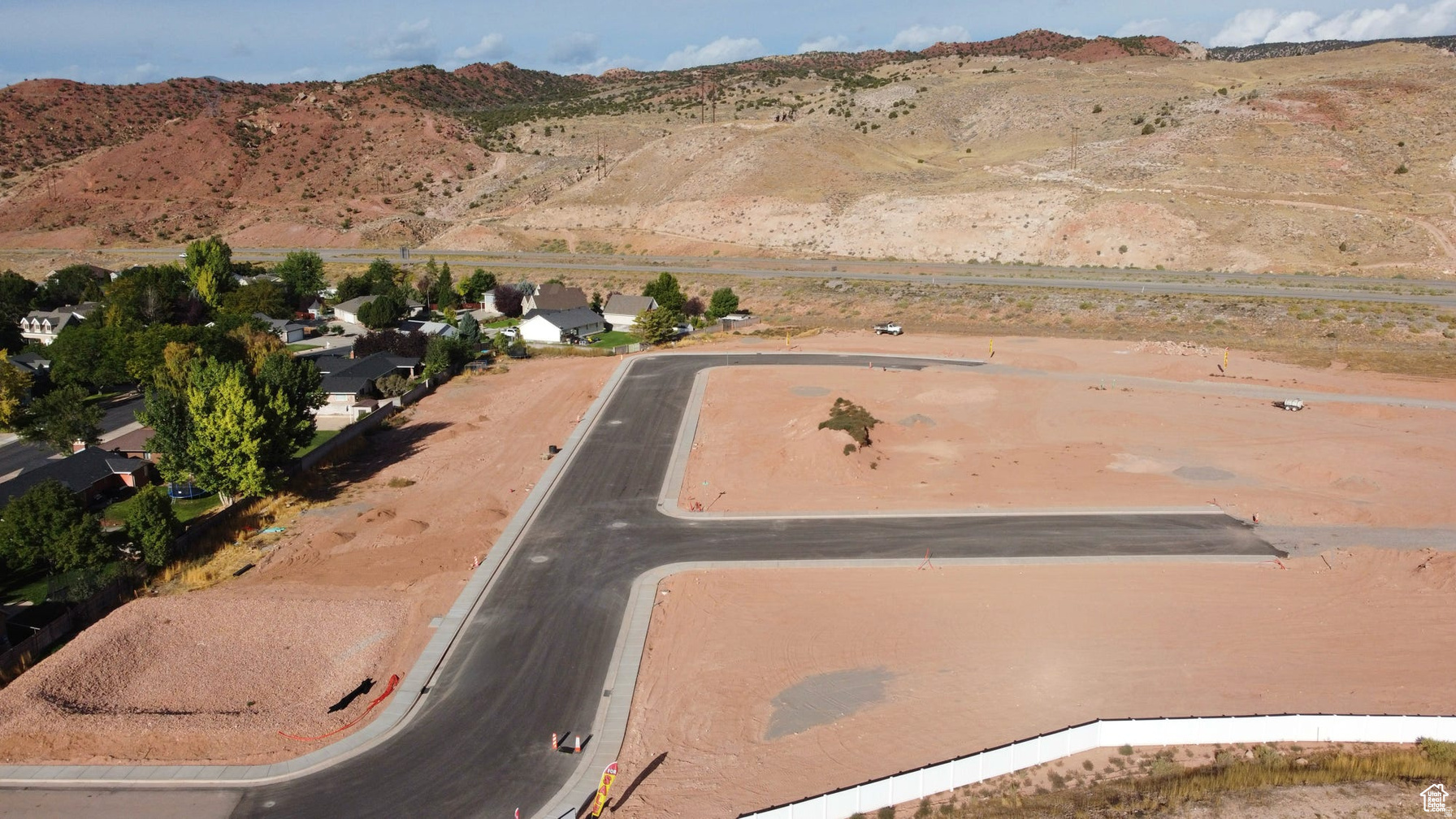 COTTONWOOD CORNER PHASE 1 - Land