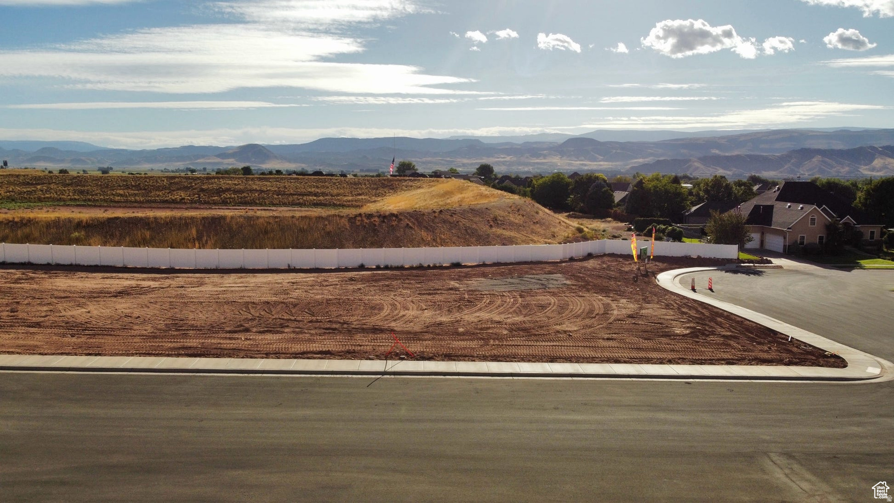 COTTONWOOD CORNER PHASE 1 - Land