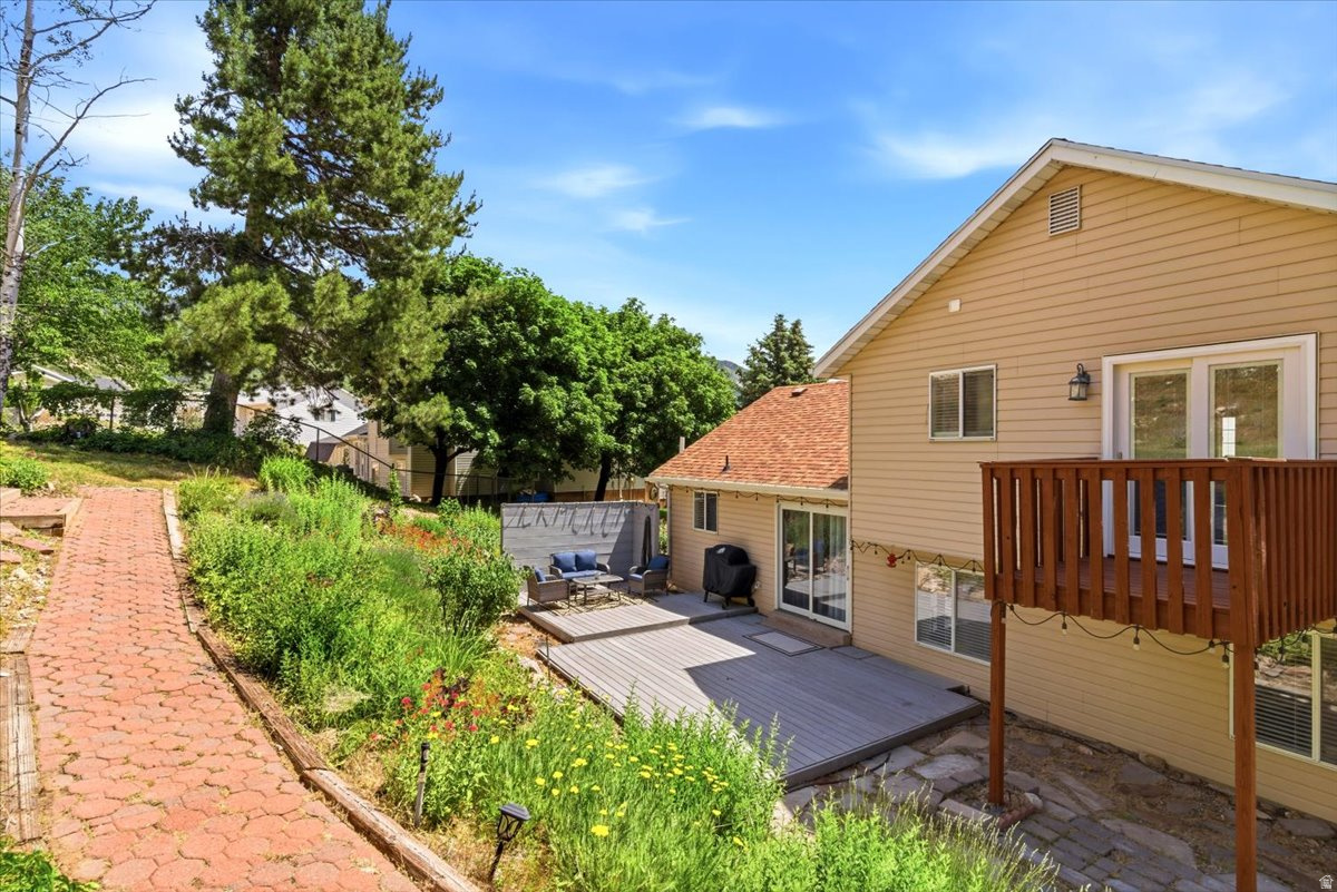 NORTHCREST - Residential