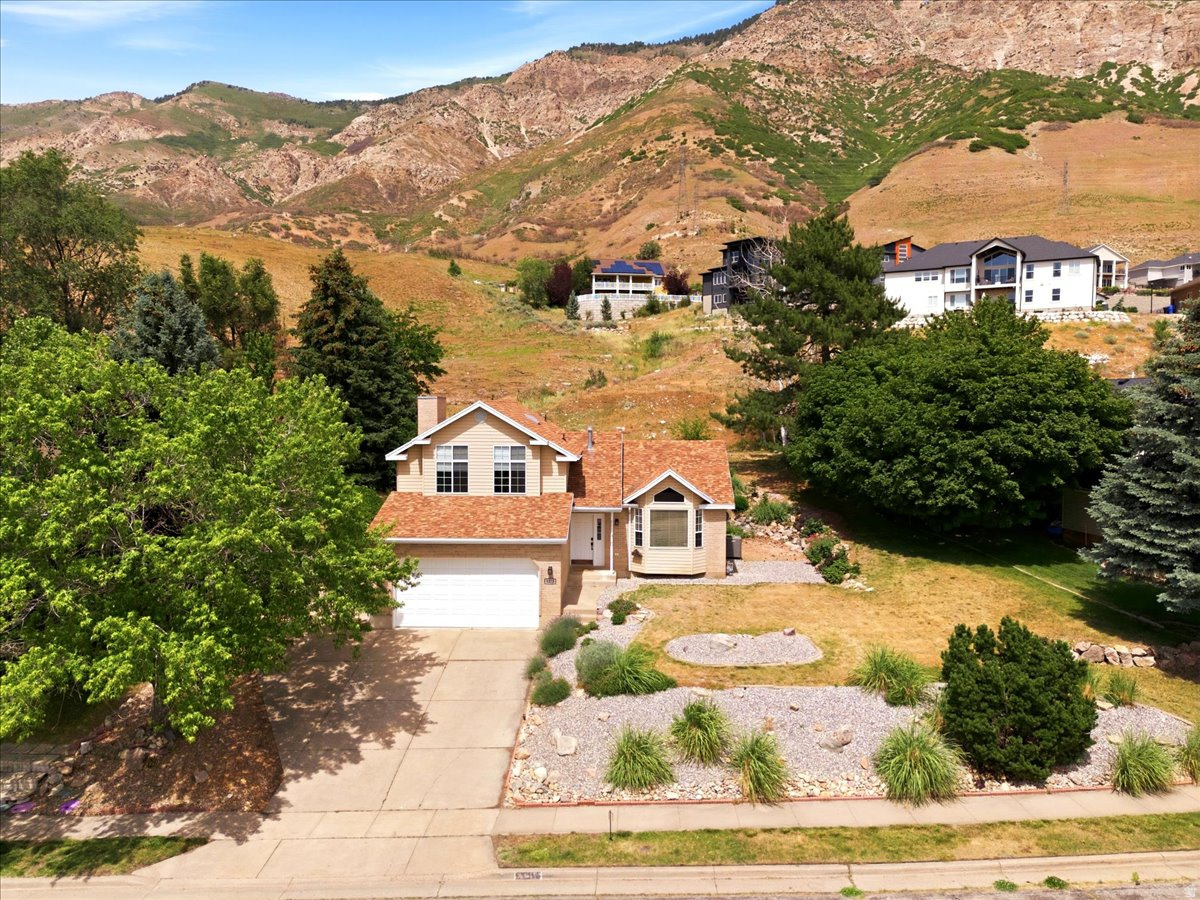 NORTHCREST - Residential