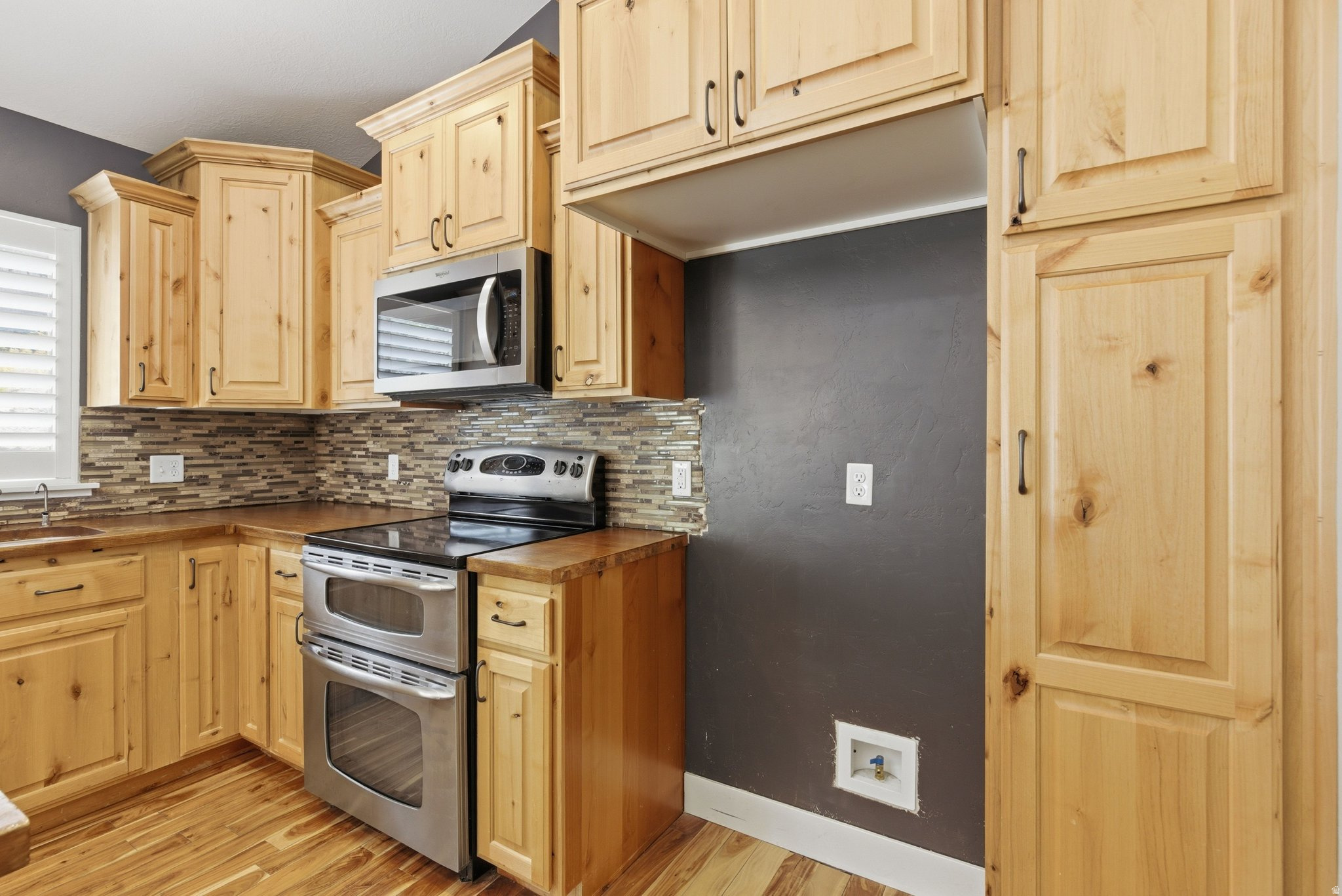 OAK SUMMIT - Residential