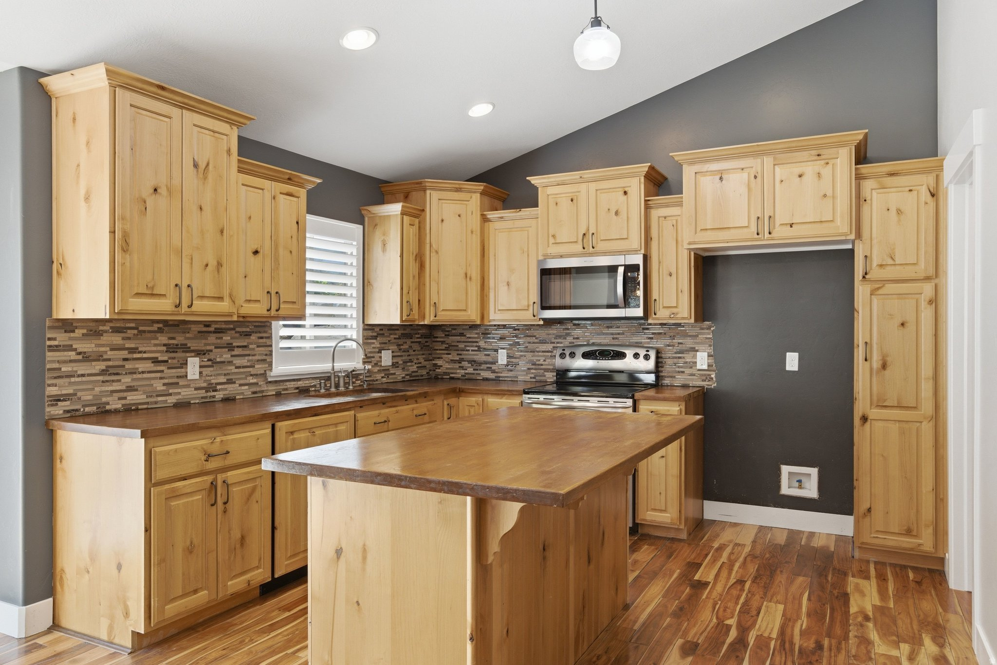 OAK SUMMIT - Residential