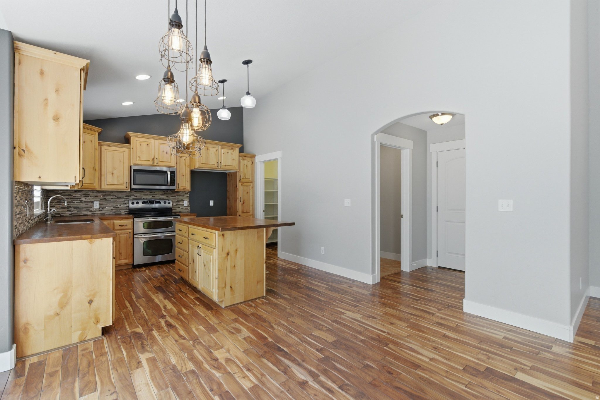 OAK SUMMIT - Residential